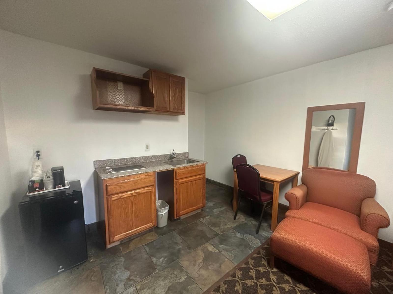 Days Inn By Wyndham Fort Dodge Ngoại thất bức ảnh