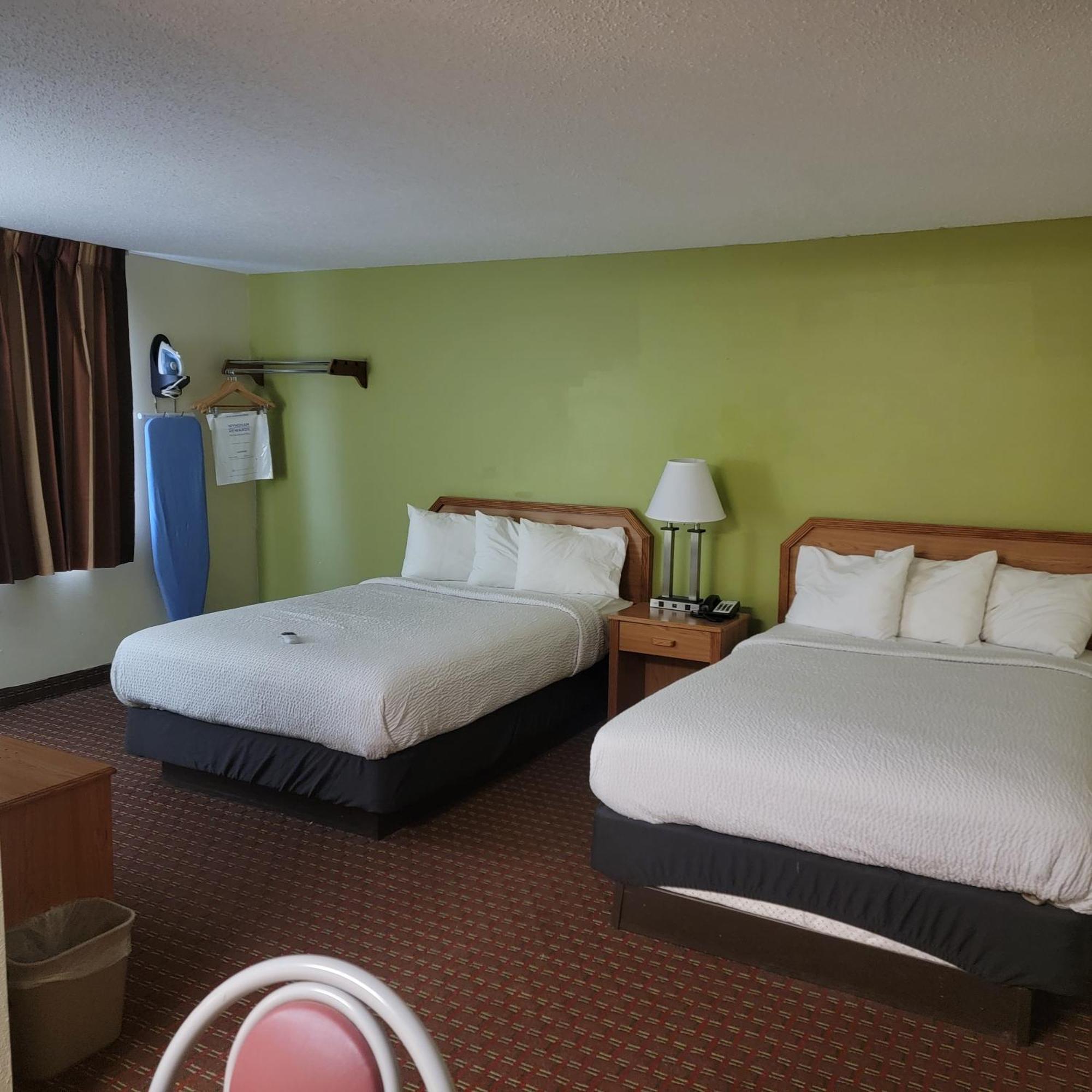 Days Inn By Wyndham Fort Dodge Ngoại thất bức ảnh