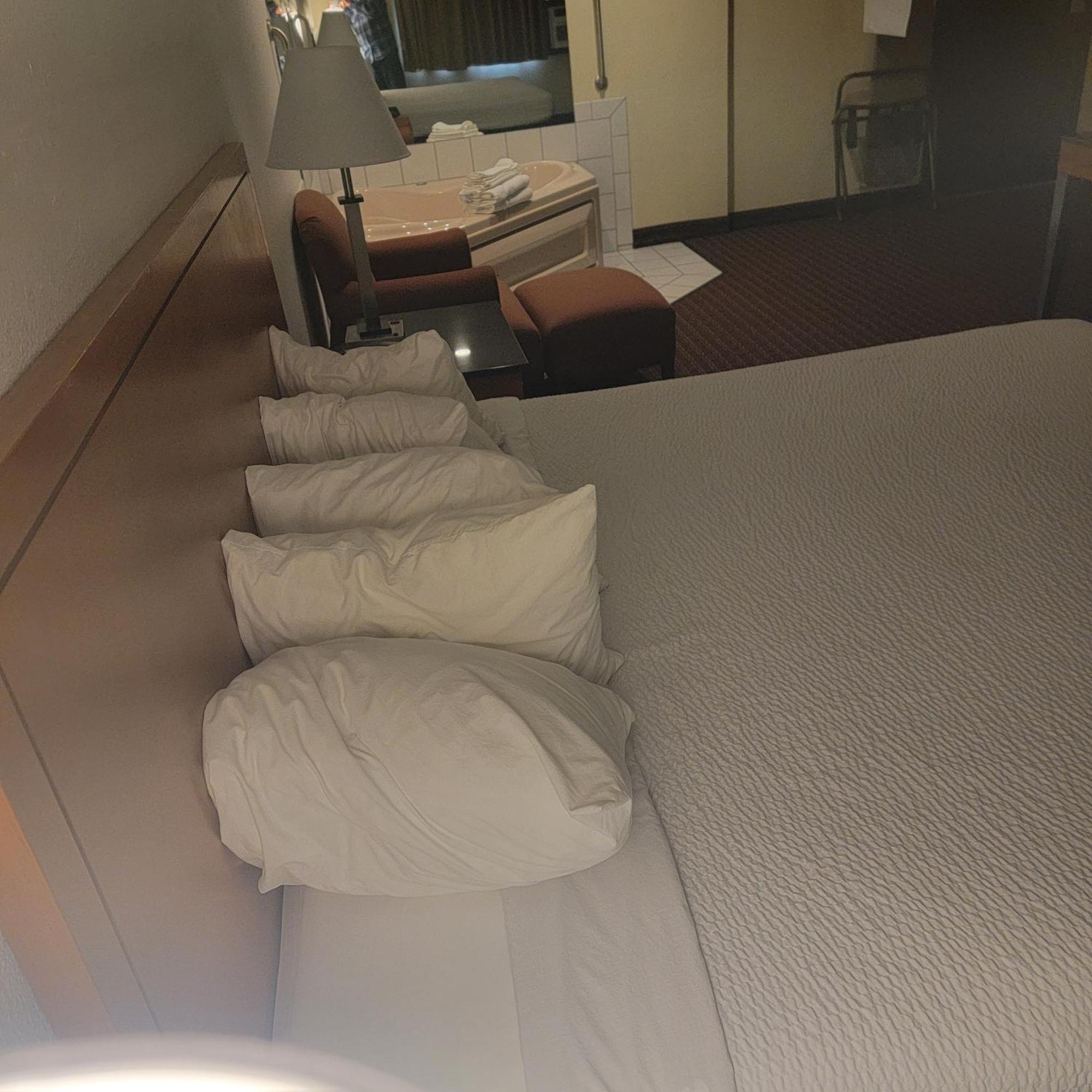 Days Inn By Wyndham Fort Dodge Ngoại thất bức ảnh