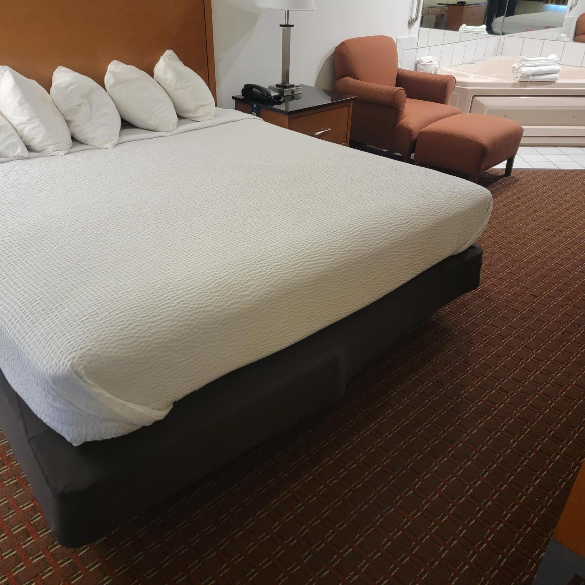Days Inn By Wyndham Fort Dodge Ngoại thất bức ảnh