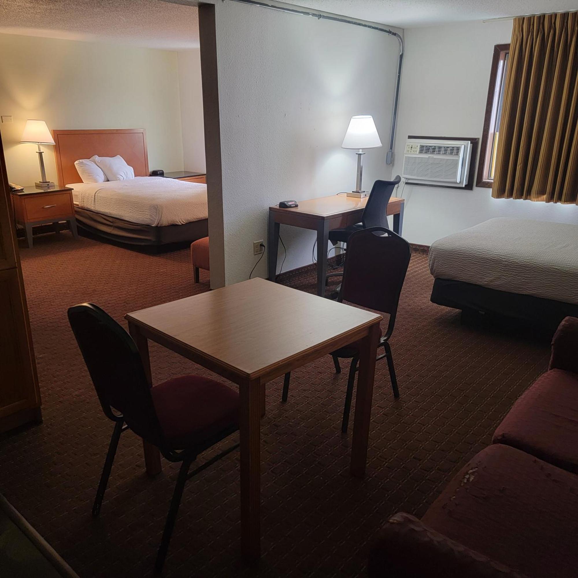 Days Inn By Wyndham Fort Dodge Ngoại thất bức ảnh