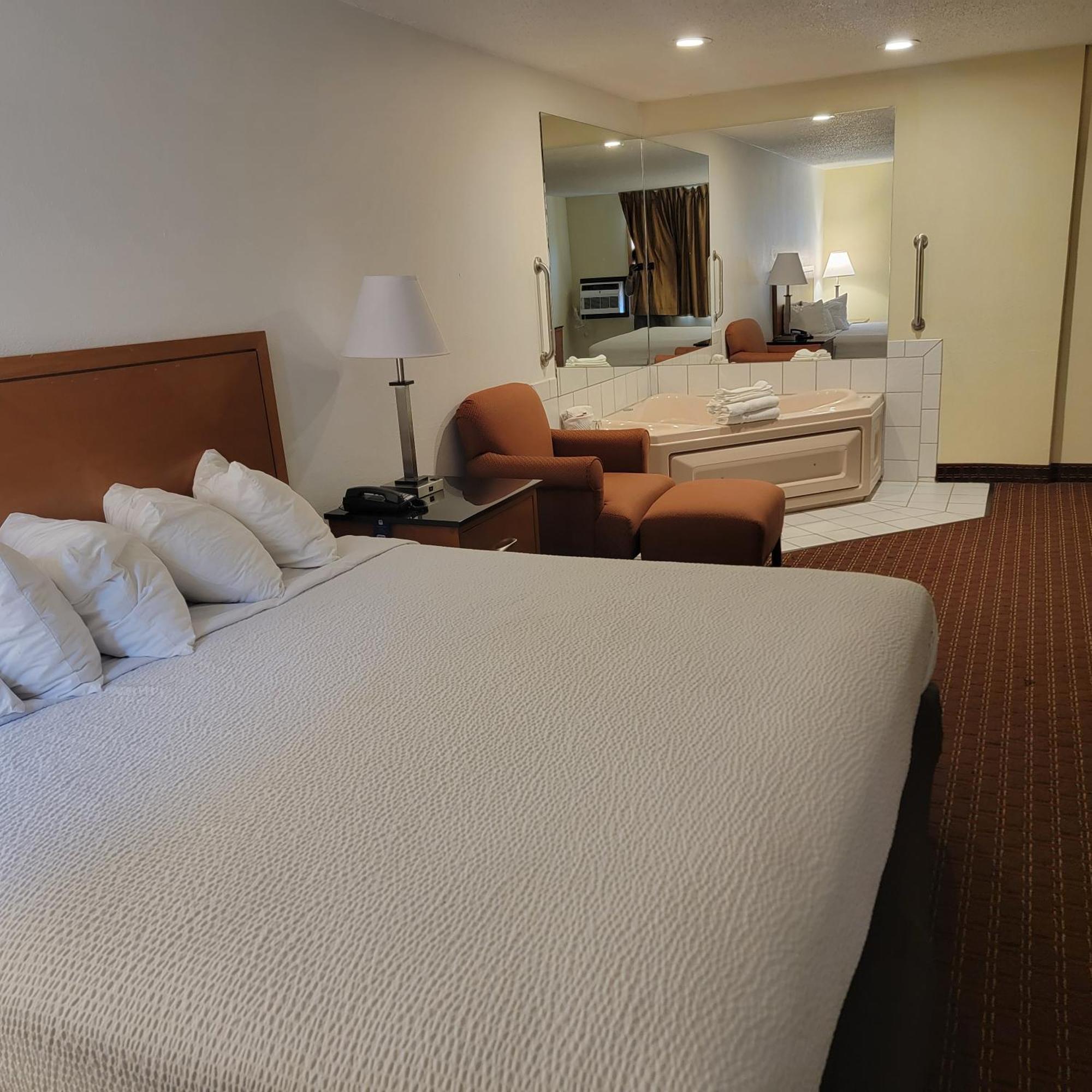 Days Inn By Wyndham Fort Dodge Ngoại thất bức ảnh